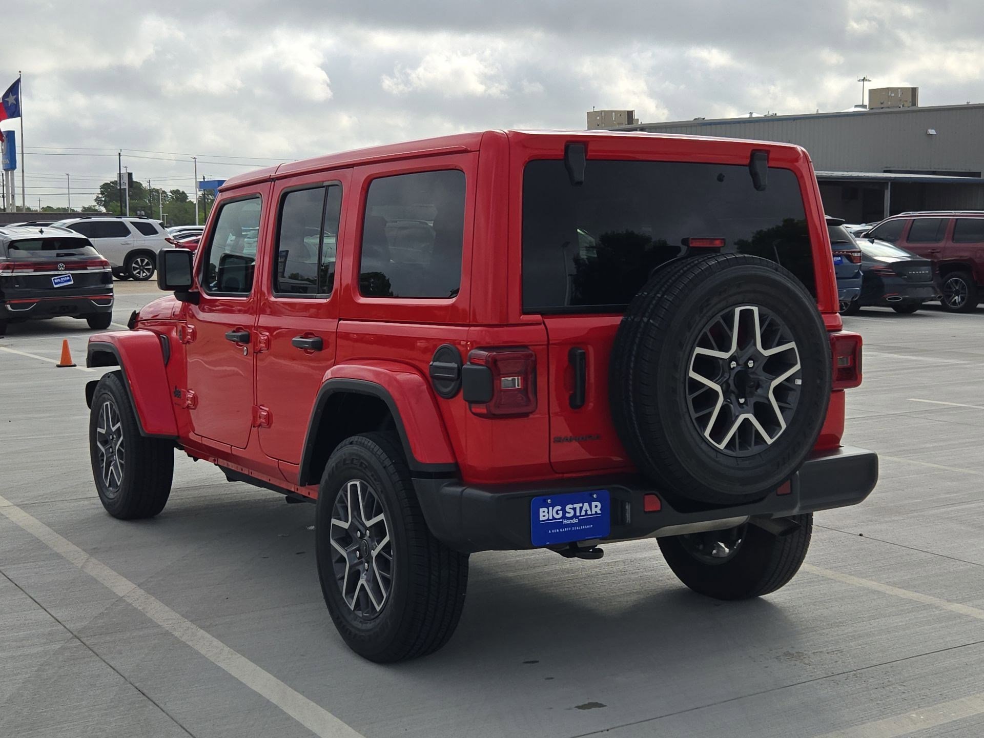 Used 2025 Firecracker Red Clearcoat Jeep Sahara image 5