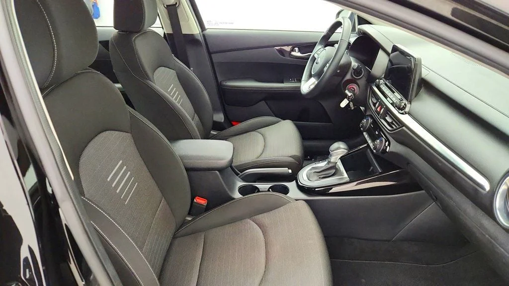 Used 2019 Aurora Black Kia S IVT image 24
