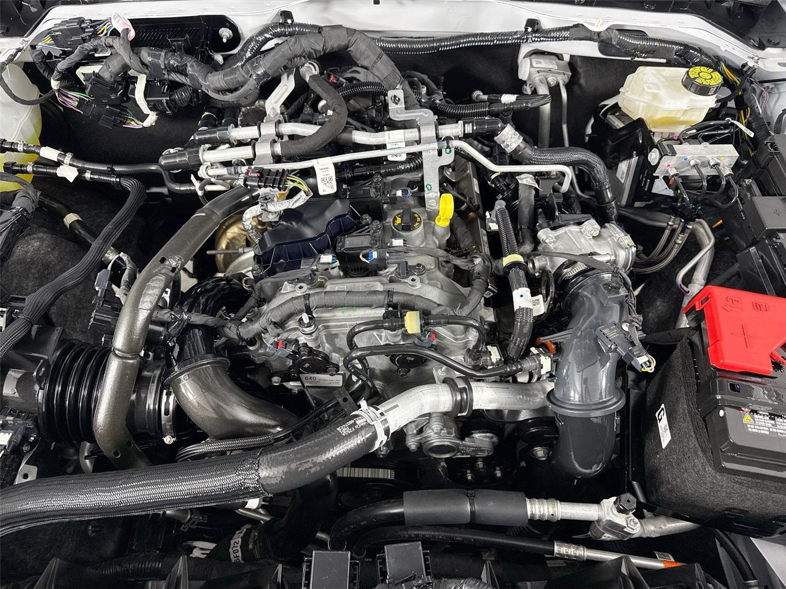 Used 2025 Oxford White Ford Base image 38