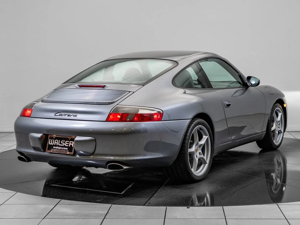 Used 2002 Seal Grey Metallic Porsche Carrera image 8