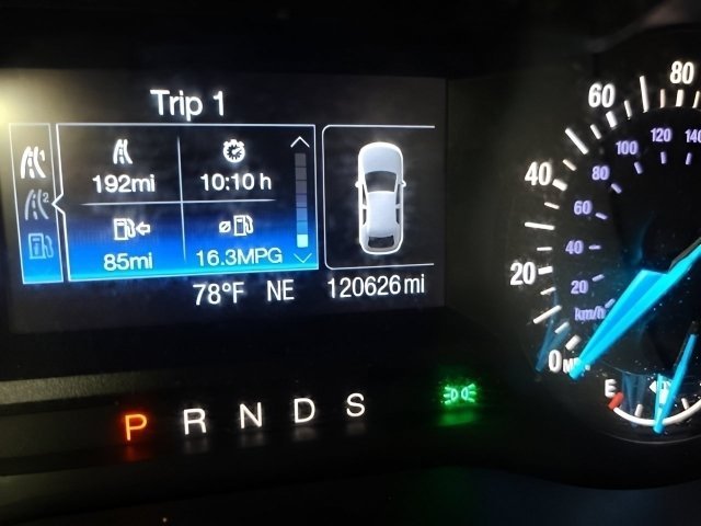 Used 2015 Oxford White Ford SE image 25