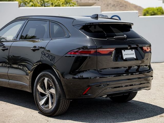 New 2026 Santorini Black Jaguar P250 R-Dynamic S image 10