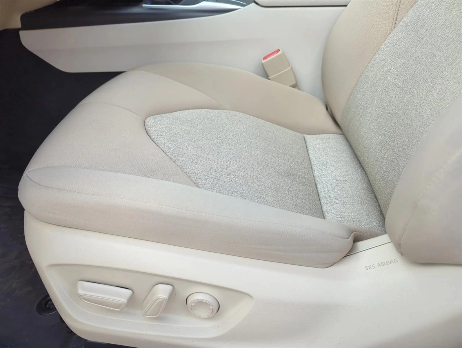 Used 2024 Supersonic Red Toyota LE image 11
