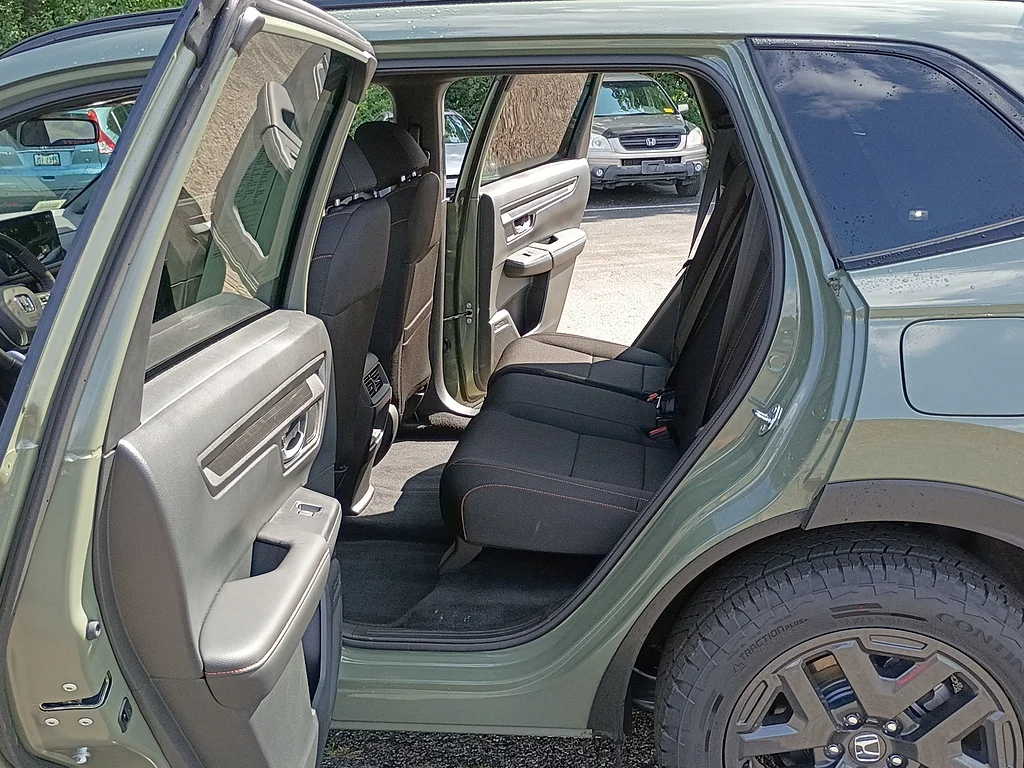 Certified Used 2026 Ash Green Metallic Honda TrailSport image 13