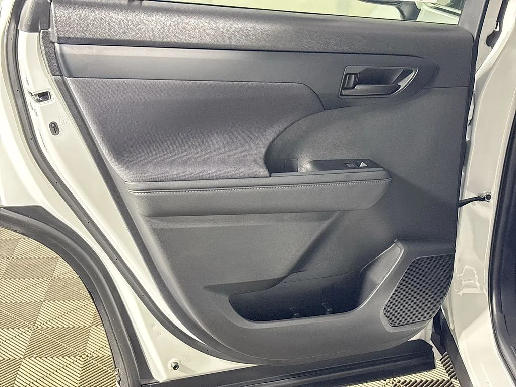 Used 2023 Beige Toyota L image 19