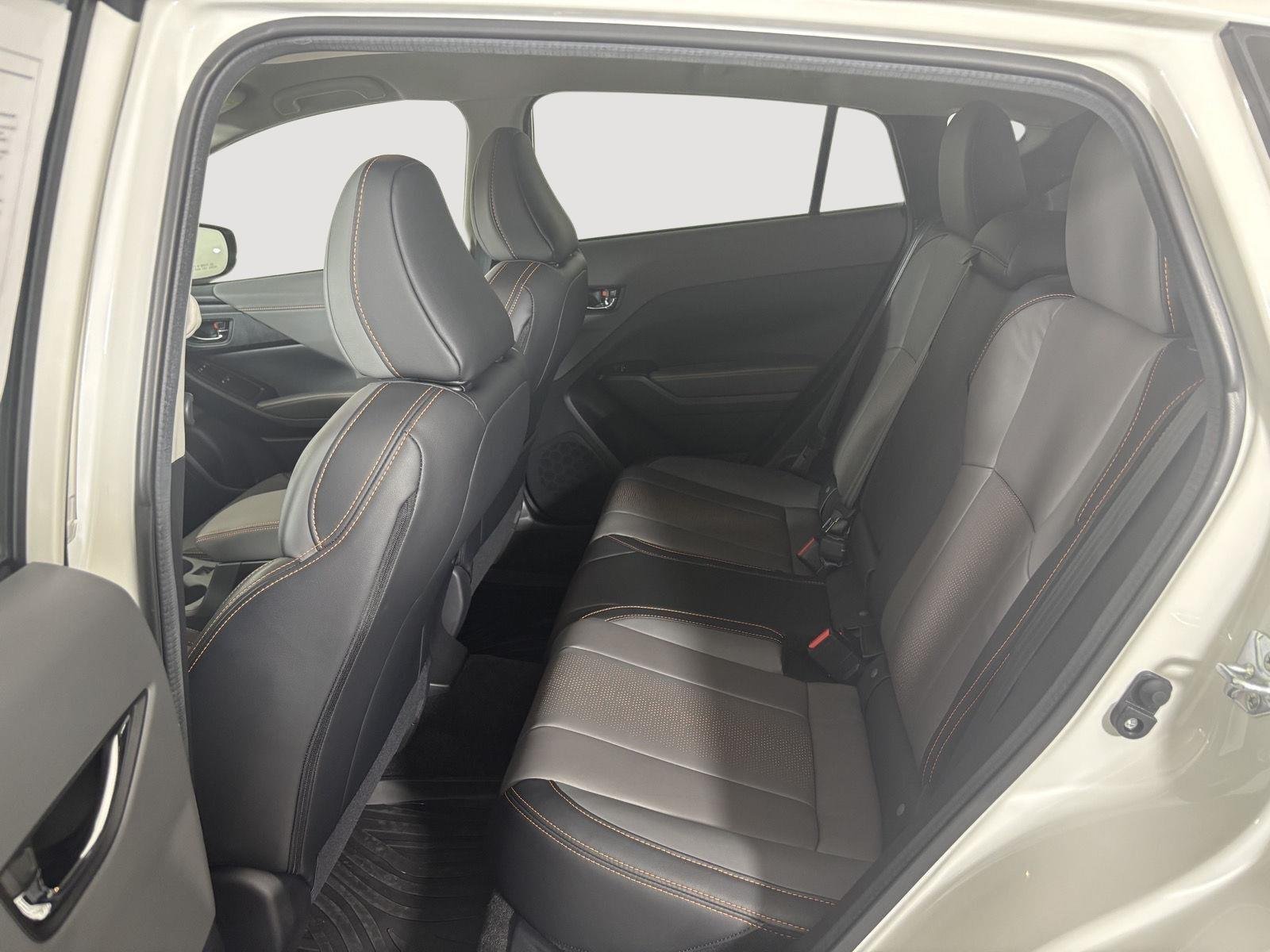 Used 2024 Crystal White Pearl Subaru Limited image 7