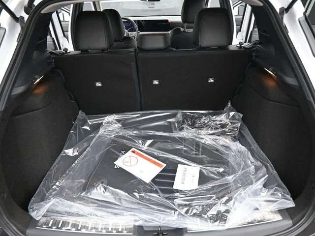 2025 Nissan Kicks SR AWD - Photo 13