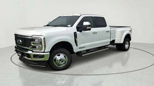 2026 Ford Super Duty F-350® Lariat®