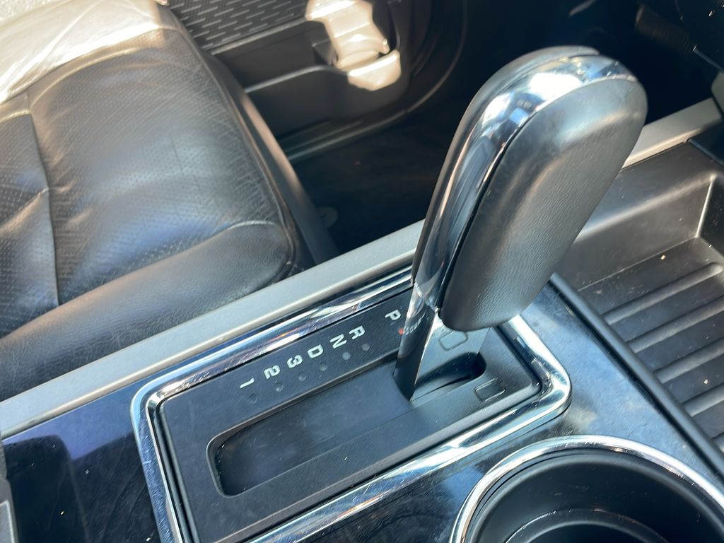 Used 2014 White Ford Limited image 29