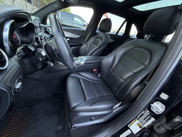 2019 Mercedes-Benz GLC GLC300 - Photo 25