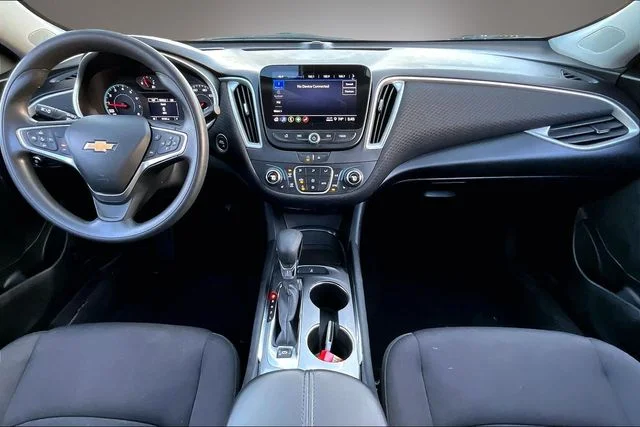 Used 2023 Gray Chevrolet LT image 7