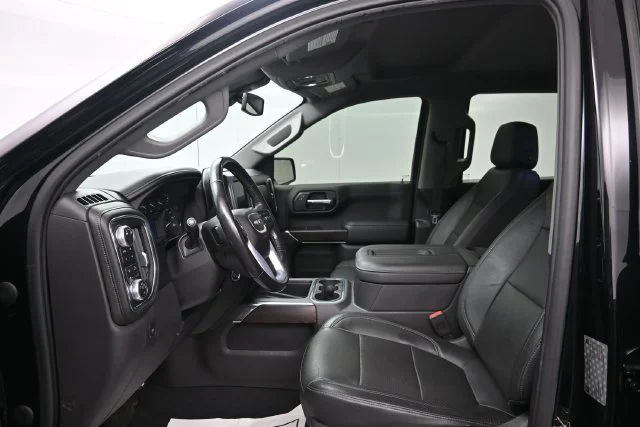 Used 2019 ONYX BLACK GMC SLT image 10
