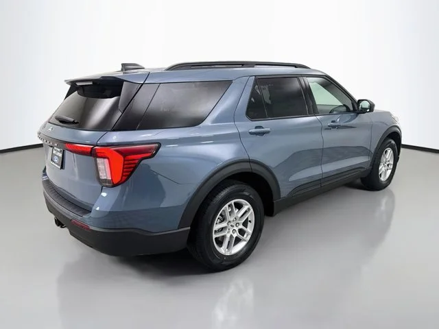 New 2027 Vapor Blue Metallic Ford Active image 7
