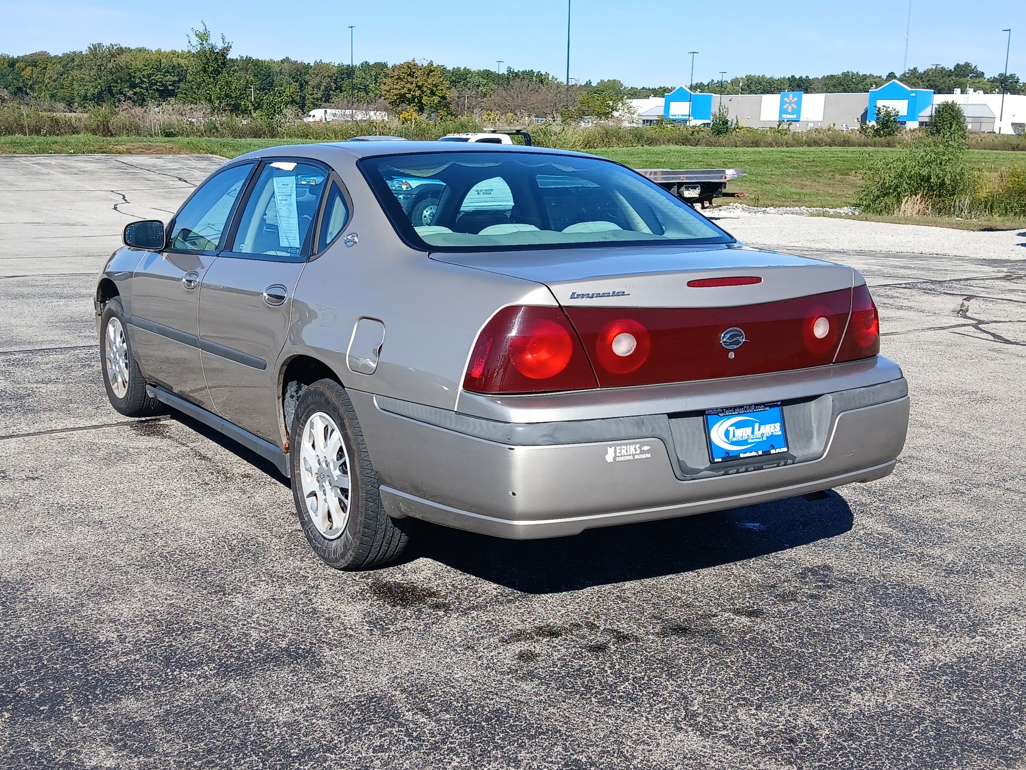 Used 2002 Sandrift Metallic Chevrolet Base image 4