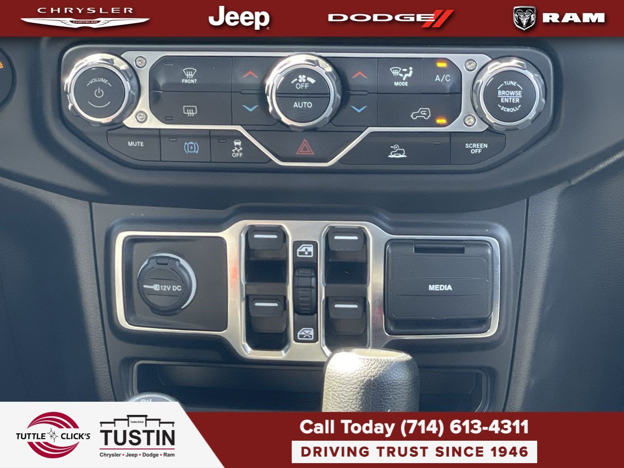 Used 2023 Sting-Gray Clearcoat Jeep 4DR 4WD image 13