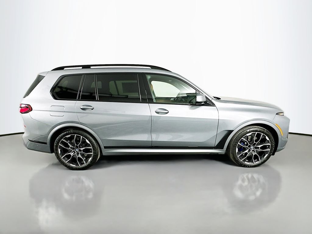 New 2027 Gray Metallic BMW xDrive40i image 4