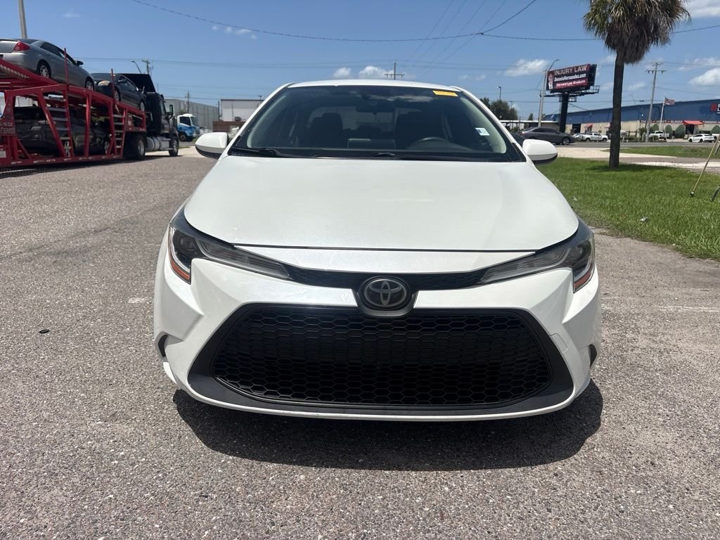 Used 2020 White Toyota LE image 8