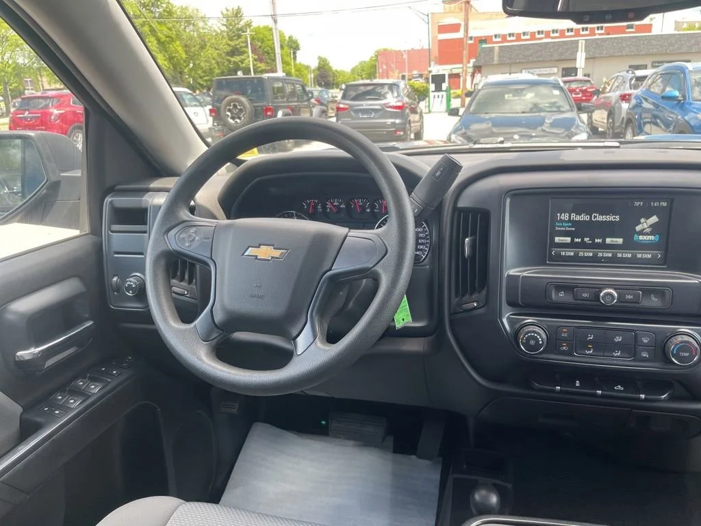 Used 2018 GRAPHITE METALLIC Chevrolet LS image 11