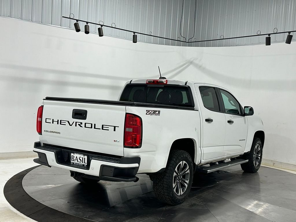 Used 2021 White Chevrolet Z71 image 11