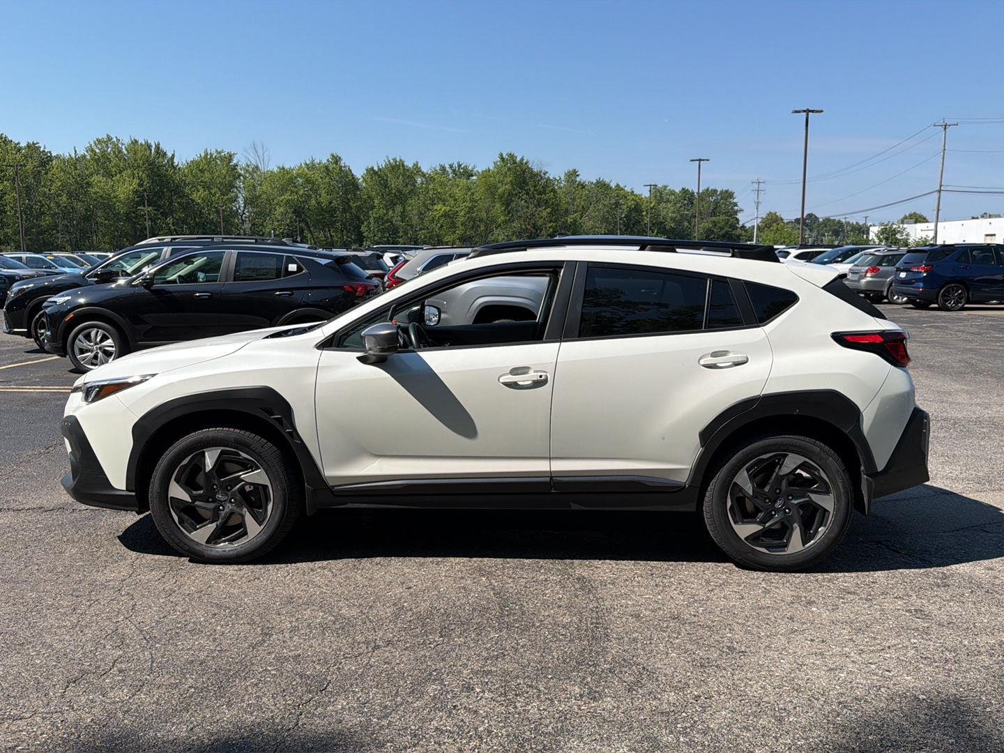 Used 2024 Crystal White Pearl Subaru Limited image 11
