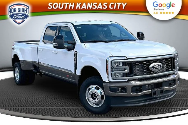New 2027 Star White Metallic Tri-Coat Ford F-350® King Ranch® image 2