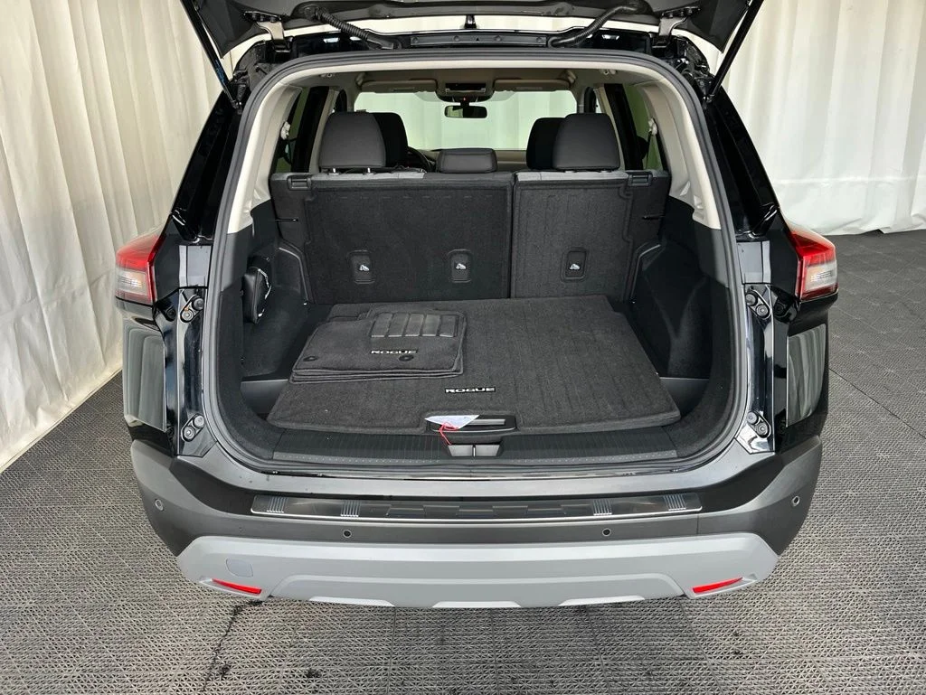Used 2023 Black Nissan SV image 25