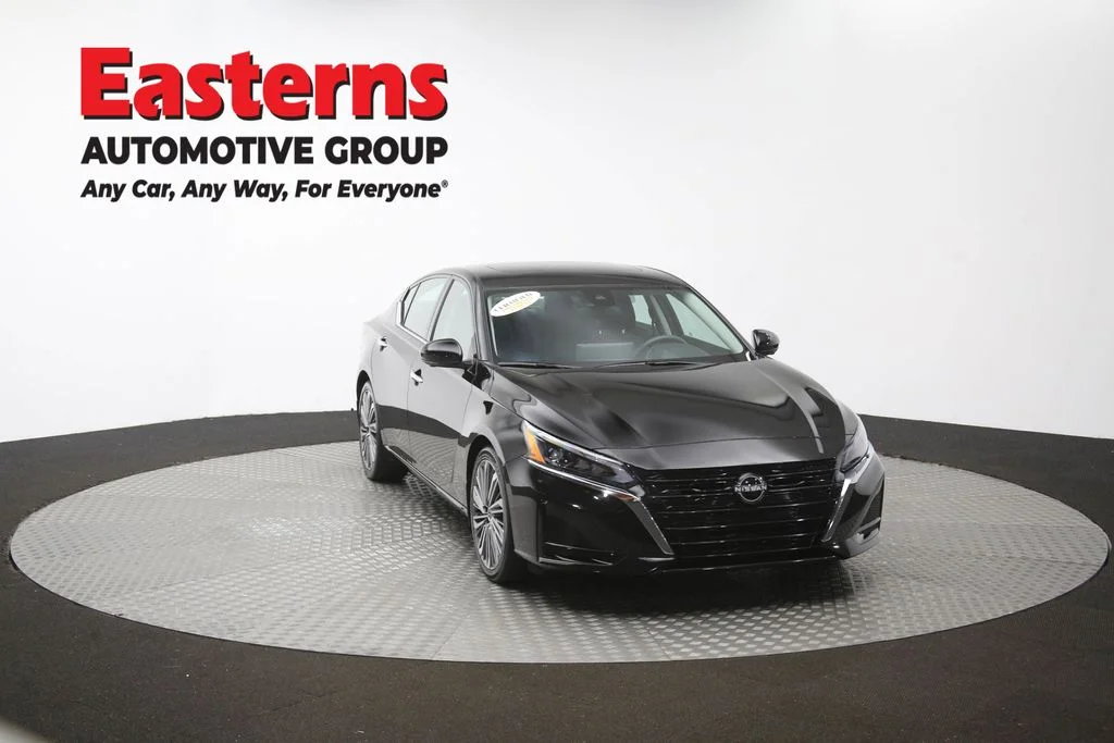 Used 2023 Black Nissan 2.5 SL image 51