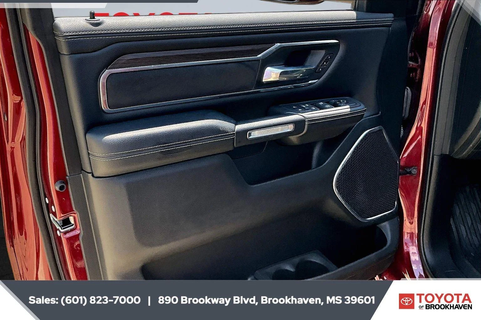 Used 2025 Delmonico Red Pearlcoat Ram Laramie image 17