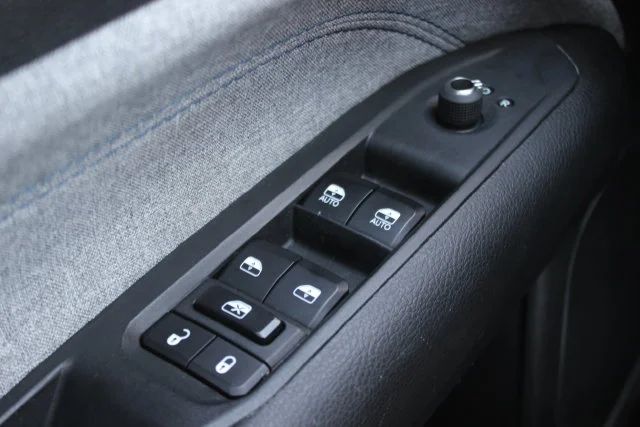 Used 2024 White Jeep Latitude image 17