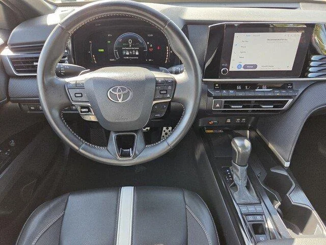 Used 2025 Ocean Gem Toyota SE image 22