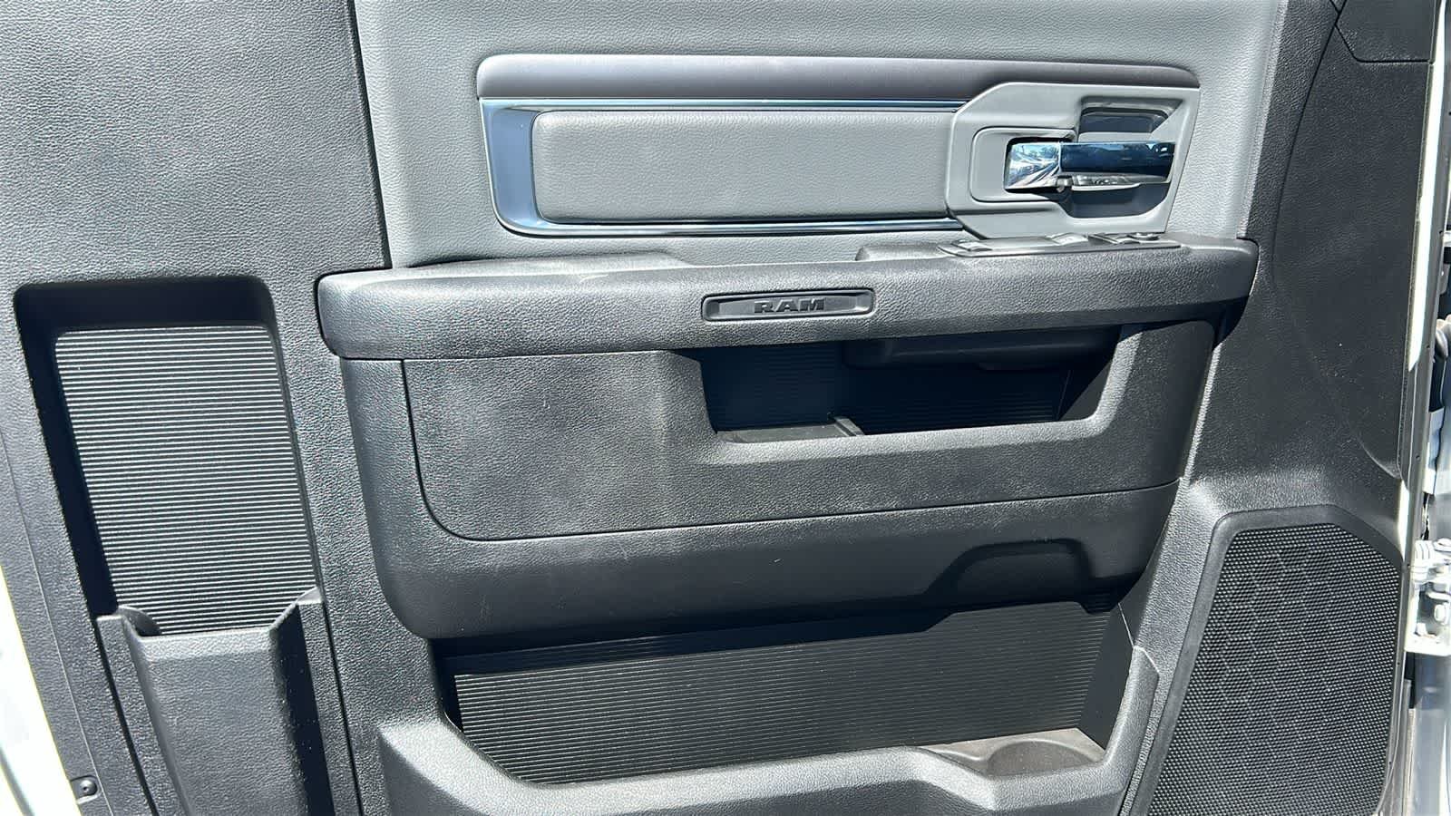 2022 RAM Ram 1500 Classic SLT - Photo 23