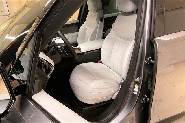Used 2024 Gray Land Rover SE image 13