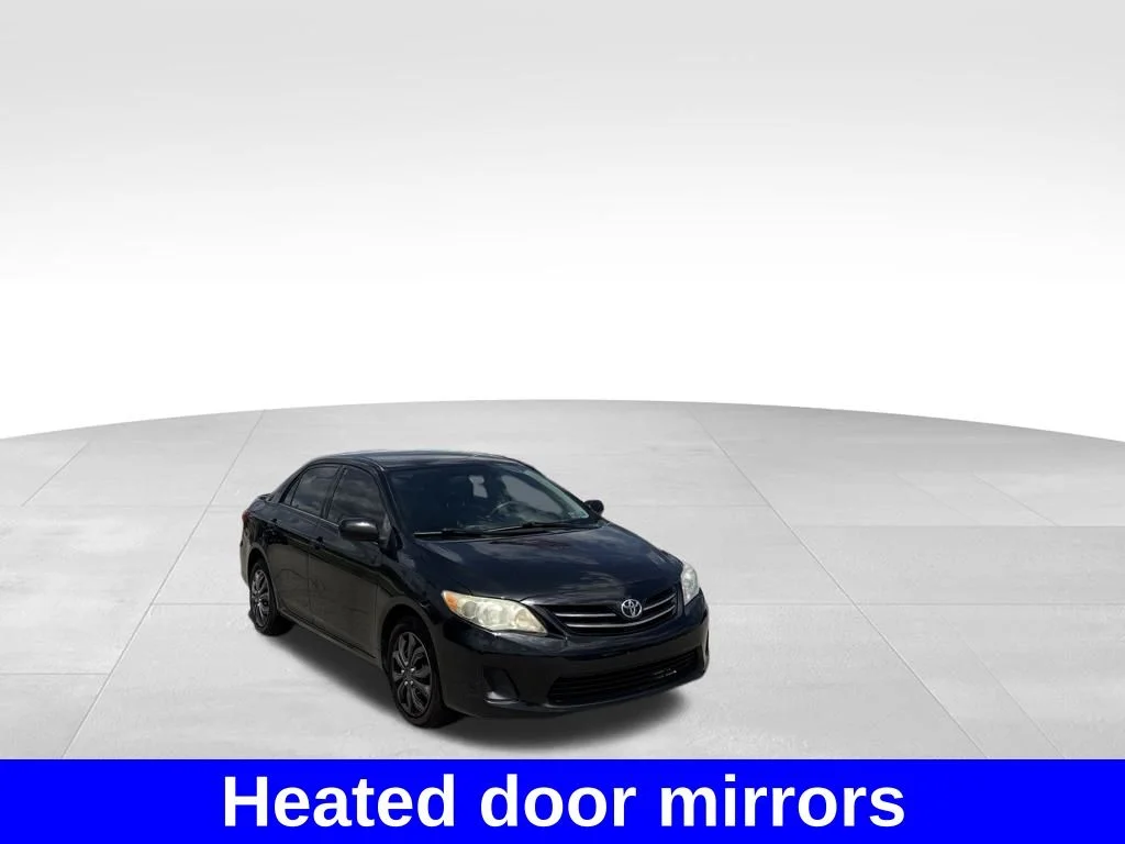 Used 2013 Gray Toyota  image 8