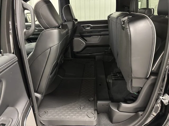 New 2026 Diamond Black Crystal Pearl-Coat Exterior Paint RAM Laramie image 32