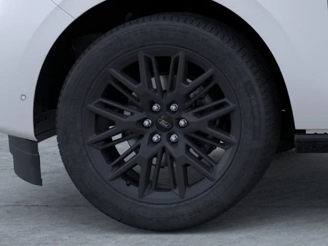 New 2026 Star White Metallic Tri-Coat Ford Platinum image 40