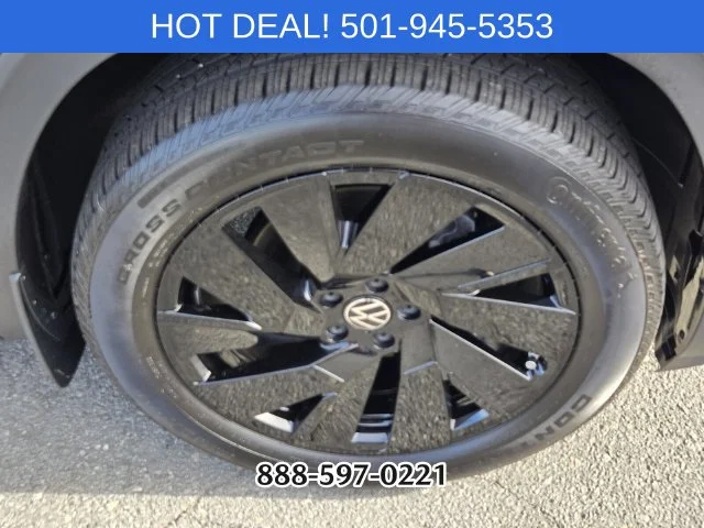 Used 2026 Black Volkswagen SE w/Technology image 20