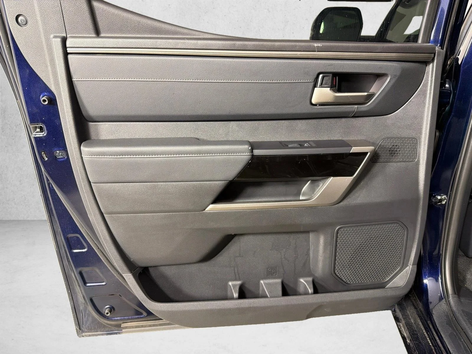 Used 2024 Silver Toyota Limited Hybrid image 23