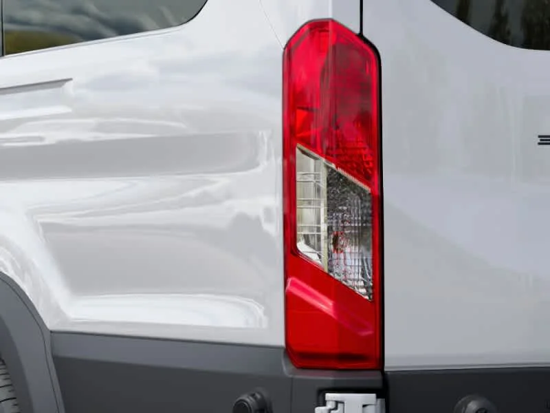 New 2027 Oxford White Ford Passenger Van XLT image 21