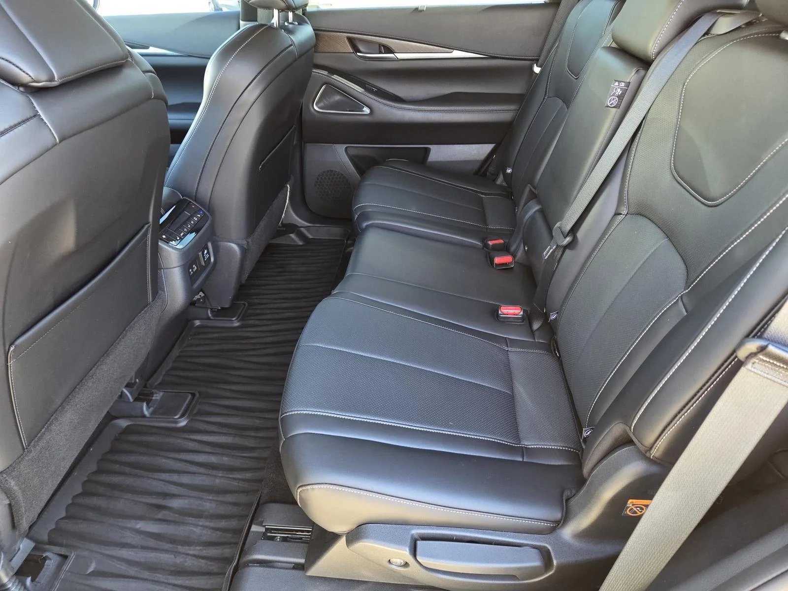 Used 2025 Harbor Gray INFINITI SENSORY image 36