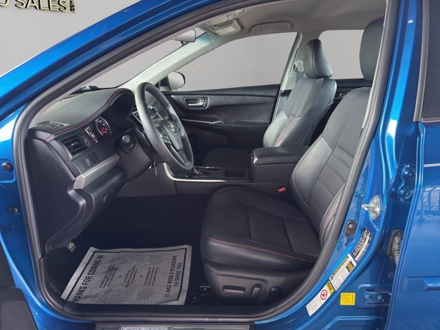 Used 2017 Blue Toyota SE image 9