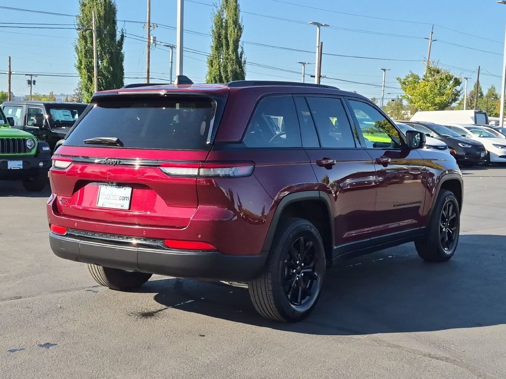 Used 2025 Red Jeep Altitude image 6