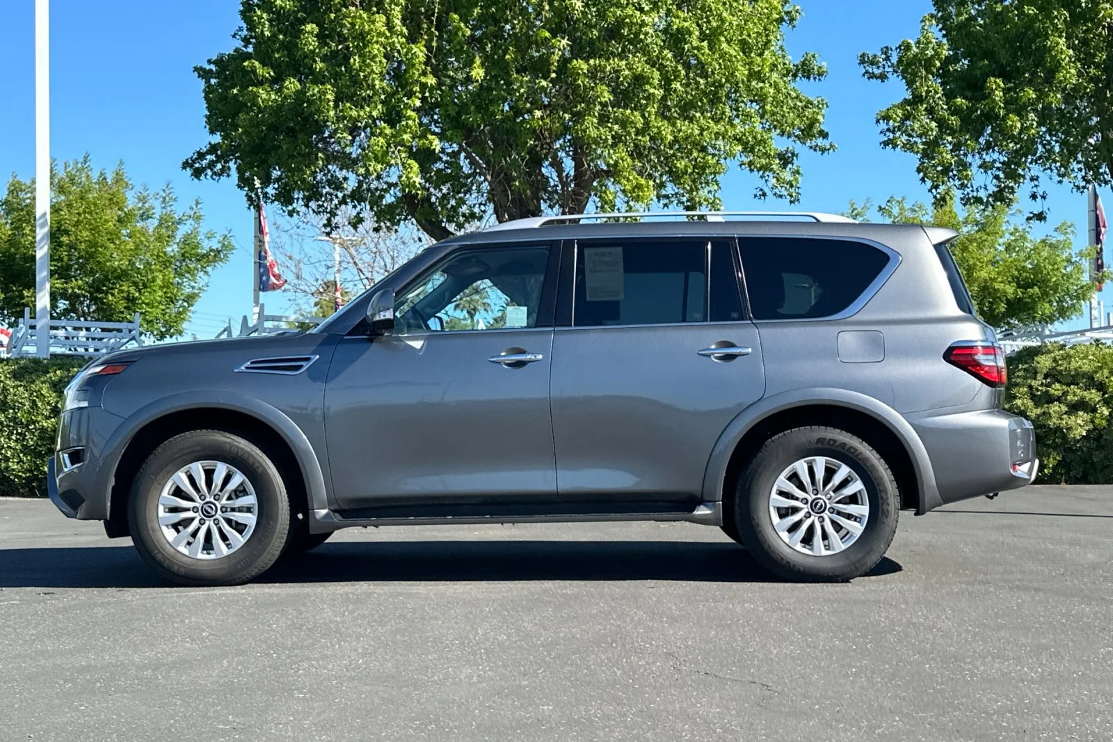 Certified Used 2024 Gun Metallic Nissan SV image 7