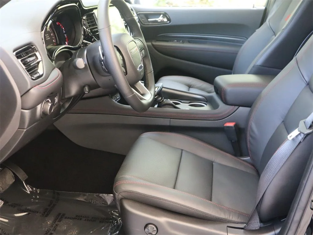 New 2024 Diamond Black Clear-Coat Exterior Paint Dodge GT Plus image 15