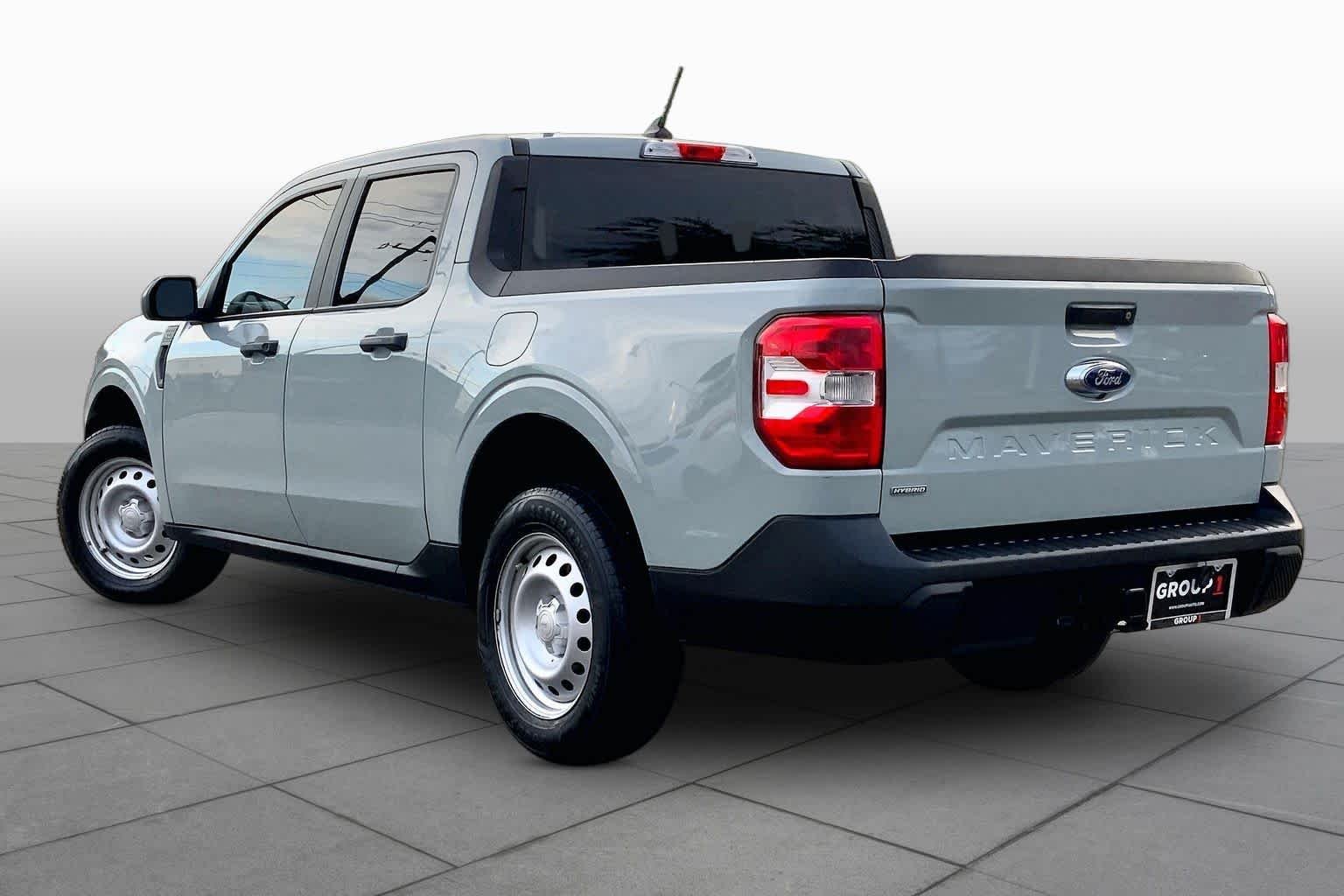 Used 2023 Cactus Gray Ford XL image 12