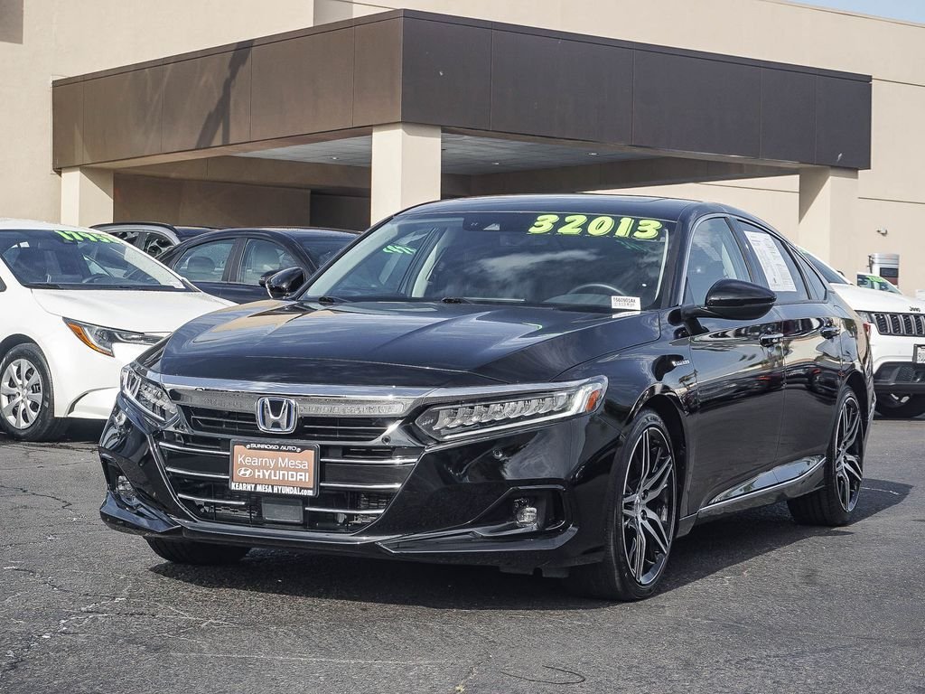 Used 2022  Honda Touring image 3