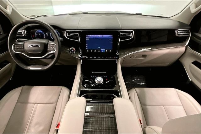 2022 Jeep Wagoneer Series III - Photo 16