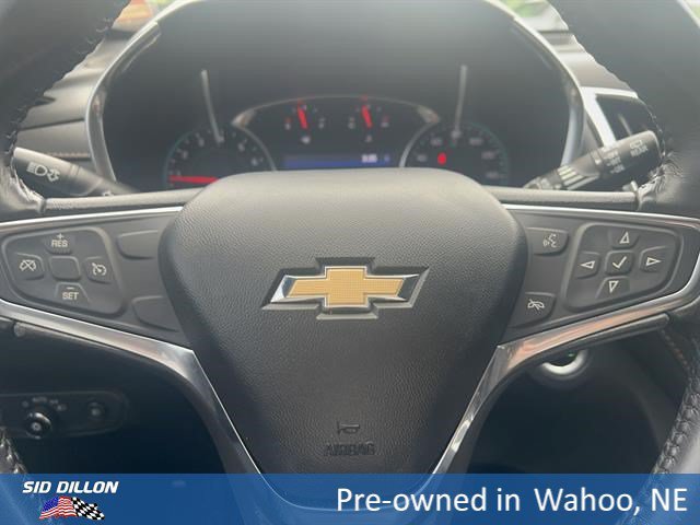 Used 2019 Iridescent Pearl Tricoat Chevrolet Premier image 11