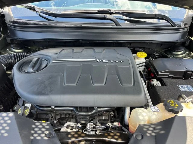 Used 2021 Green Jeep Trailhawk image 34