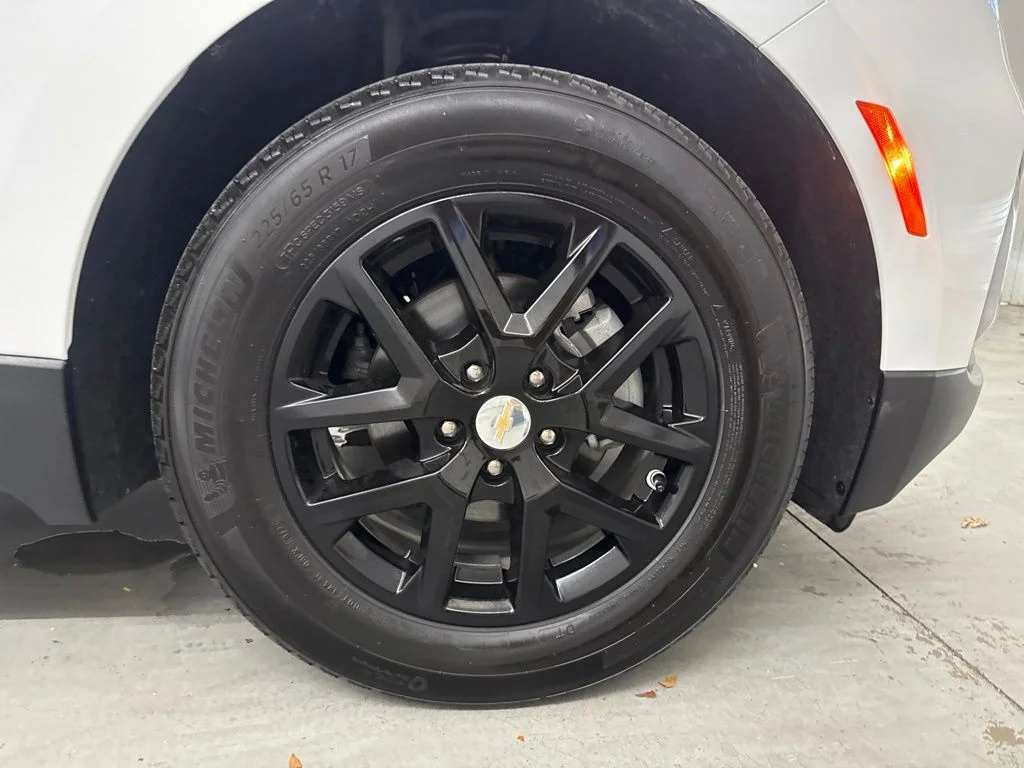 2023 Chevrolet Equinox LT - Photo 23