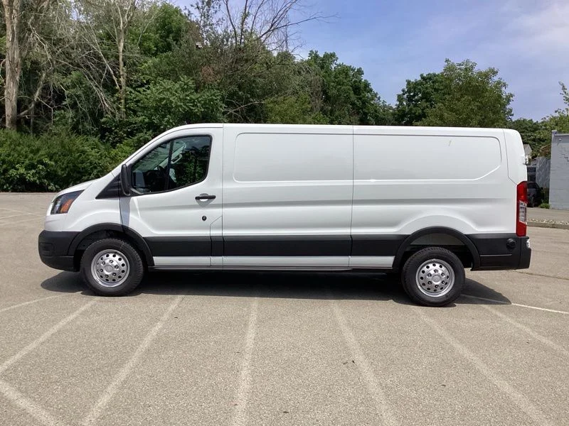 New 2025 White Ford Base image 4